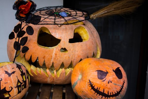 7 top tips for DIY Halloween decorations