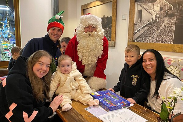 Adult Ticket for Breakfast with Santa at Godstone