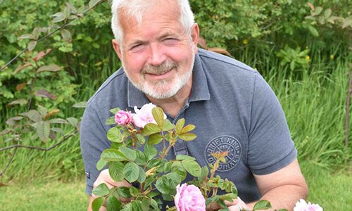 Camellias, Hydrangeas, Clematis and Roses Talk with Geoff at Godstone 21st March