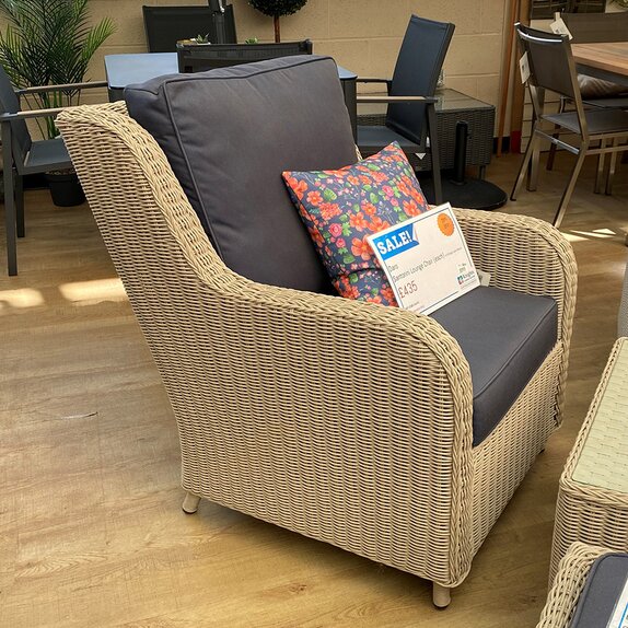 Daro Santorini Lounging Chair (Vintage Lace Effect) - image 1