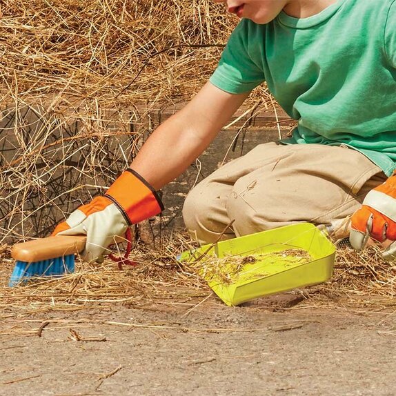 Dust Pan And Brush  - image 2