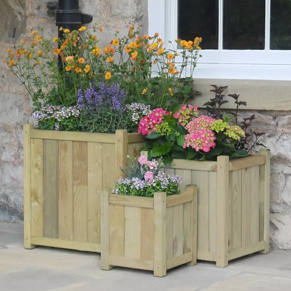 Holywell Planter nest of 3