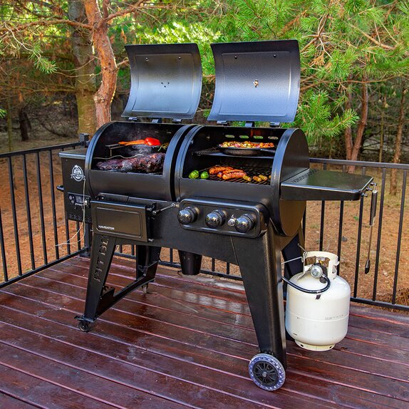 Pit Boss Navigator 1230 Pellet/Gas Combo Grill - image 3