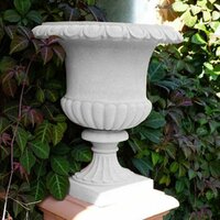 Planters & Vases