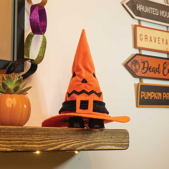 Scary Moving Hallow Hat - image 1