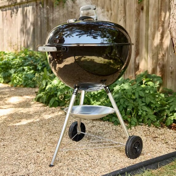 Weber Bar-B-Kettle 57cm - image 1