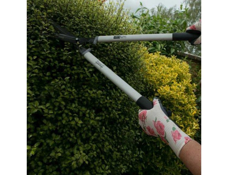 Wilkinson Ultralight Hedge Shears - image 2